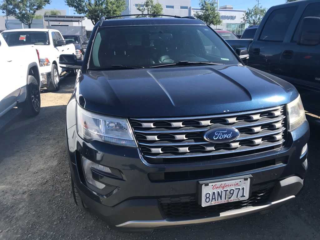 Thumbnail: 2017 Ford Explorer - 3