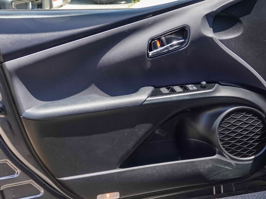 Thumbnail: 2019 Toyota Prius Prime - 19