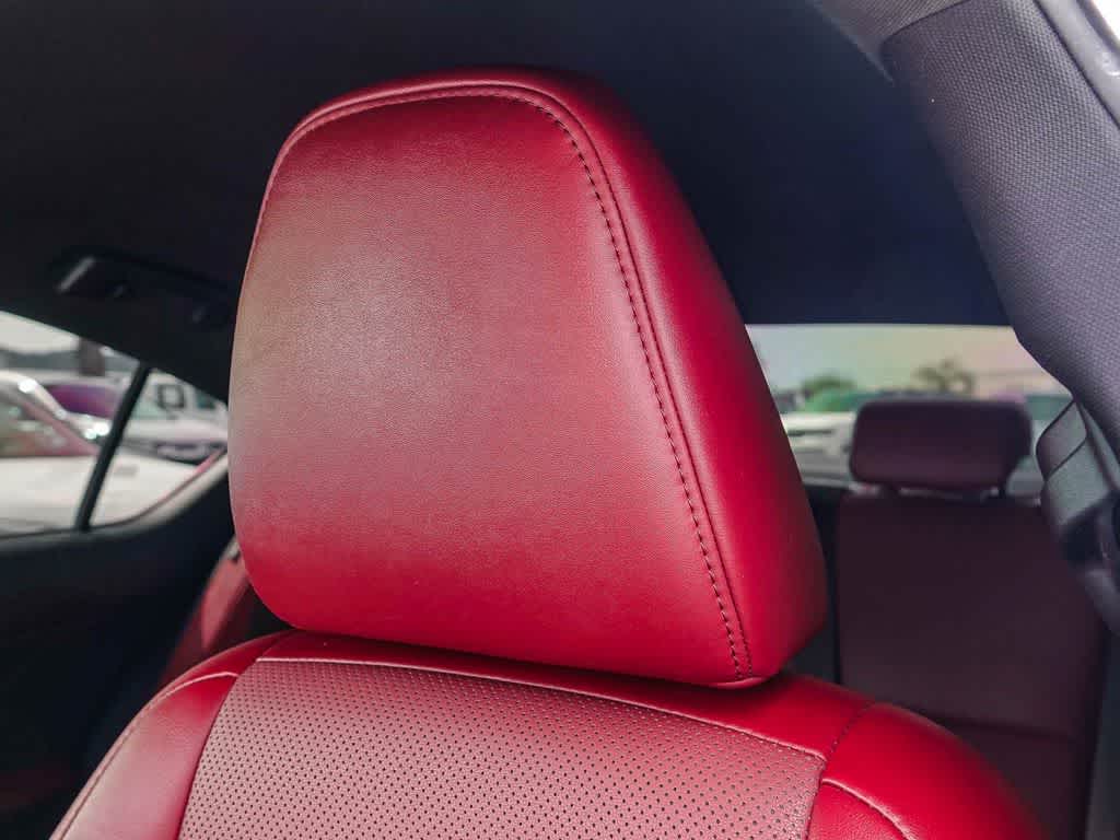 Thumbnail: 2022 Lexus IS - 25