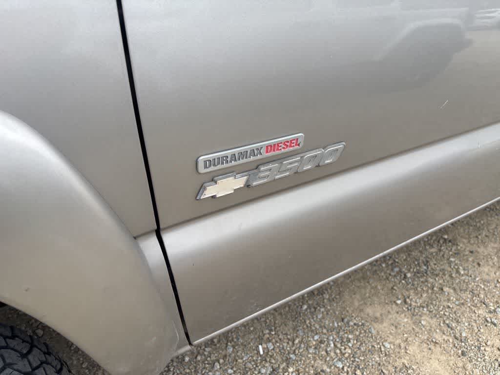 Thumbnail: 2003 Chevrolet Silverado 3500 - 2