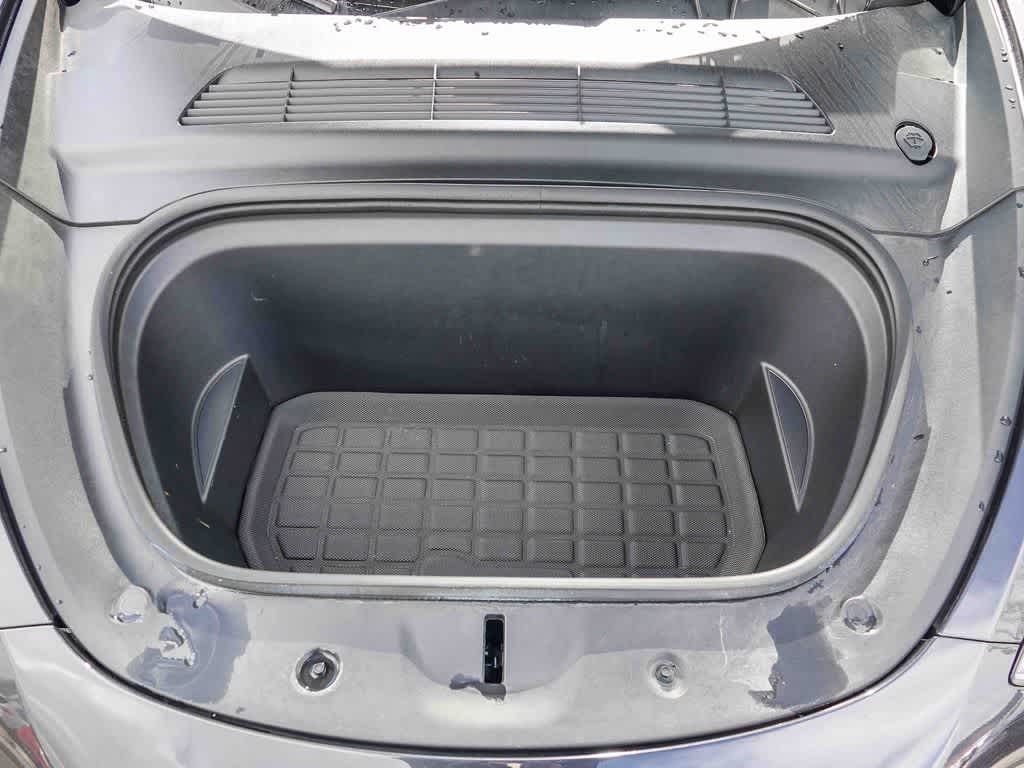 Thumbnail: 2024 Tesla Model Y - 25