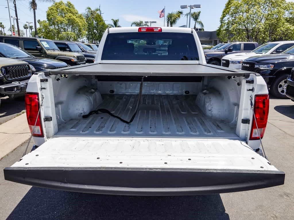 Thumbnail: 2022 RAM 1500 Classic - 28