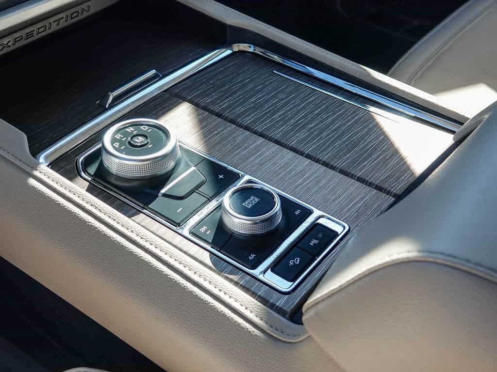 Thumbnail: 2024 Ford Expedition - 18