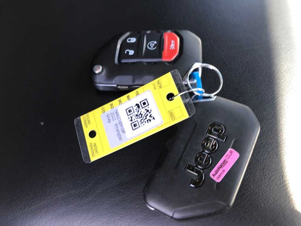 Thumbnail: 2022 Jeep Wrangler - 5