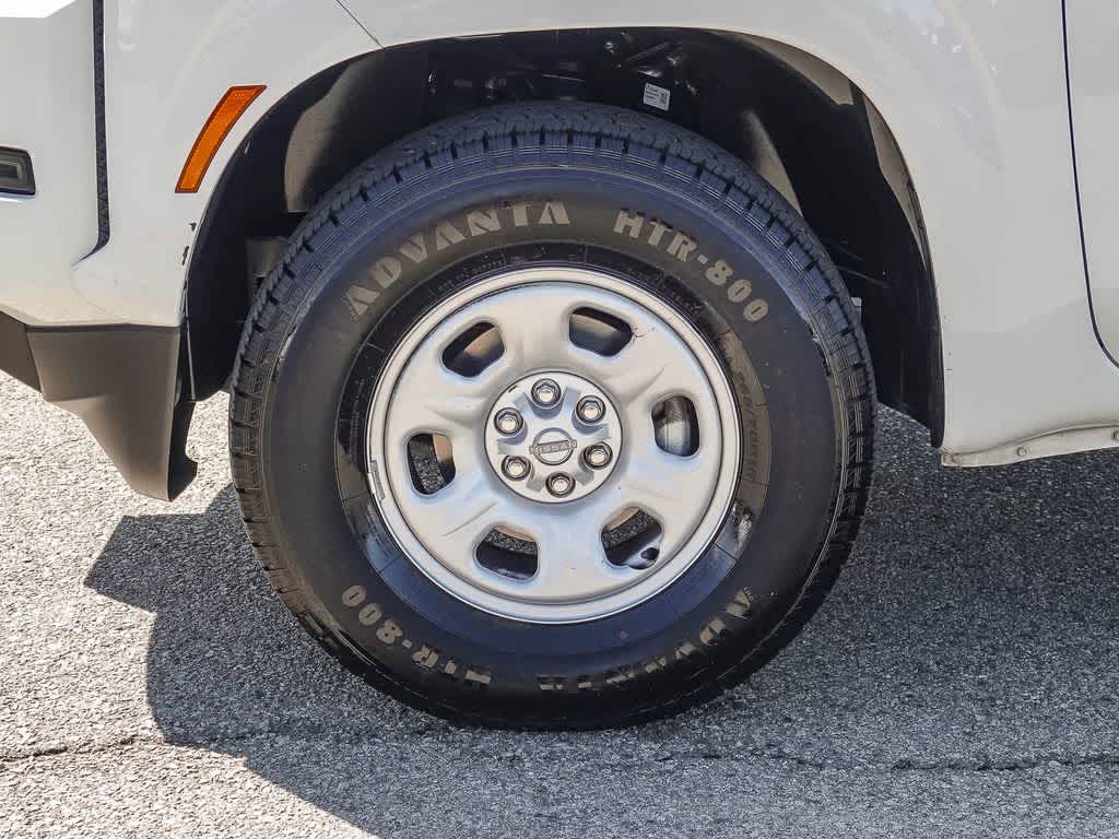 Thumbnail: 2023 Nissan Frontier - 9