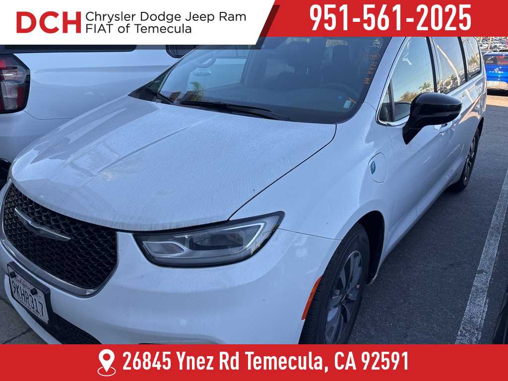 Thumbnail: 2024 Chrysler Pacifica - 1