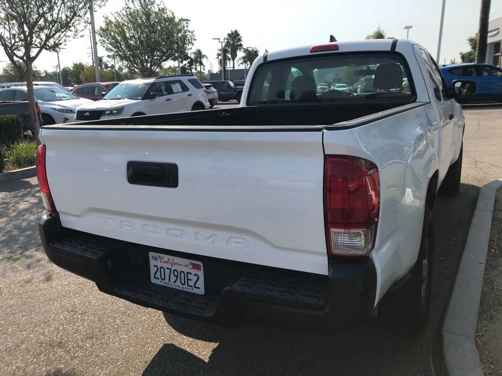 Thumbnail: 2017 Toyota Tacoma - 7