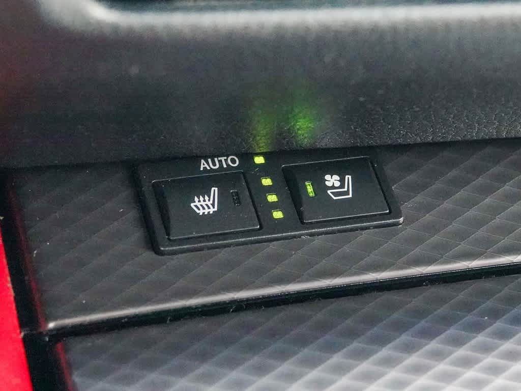 Thumbnail: 2020 Lexus GS - 22