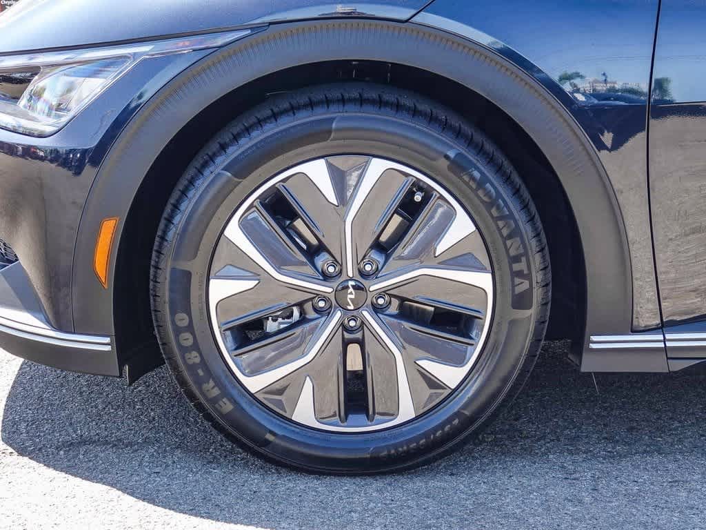 Thumbnail: 2024 Kia EV6 - 10