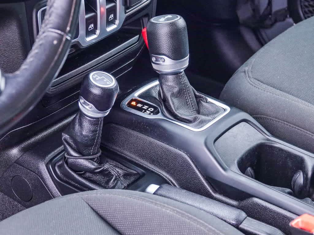 Thumbnail: 2021 Jeep Wrangler - 18