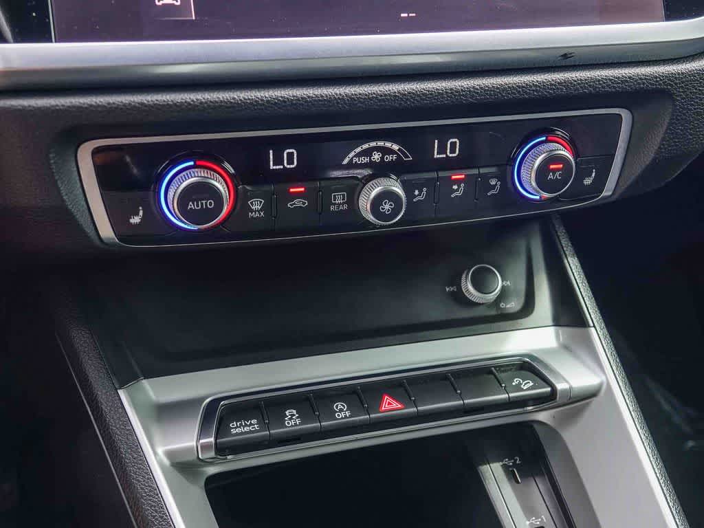 Thumbnail: 2020 Audi Q3 - 19