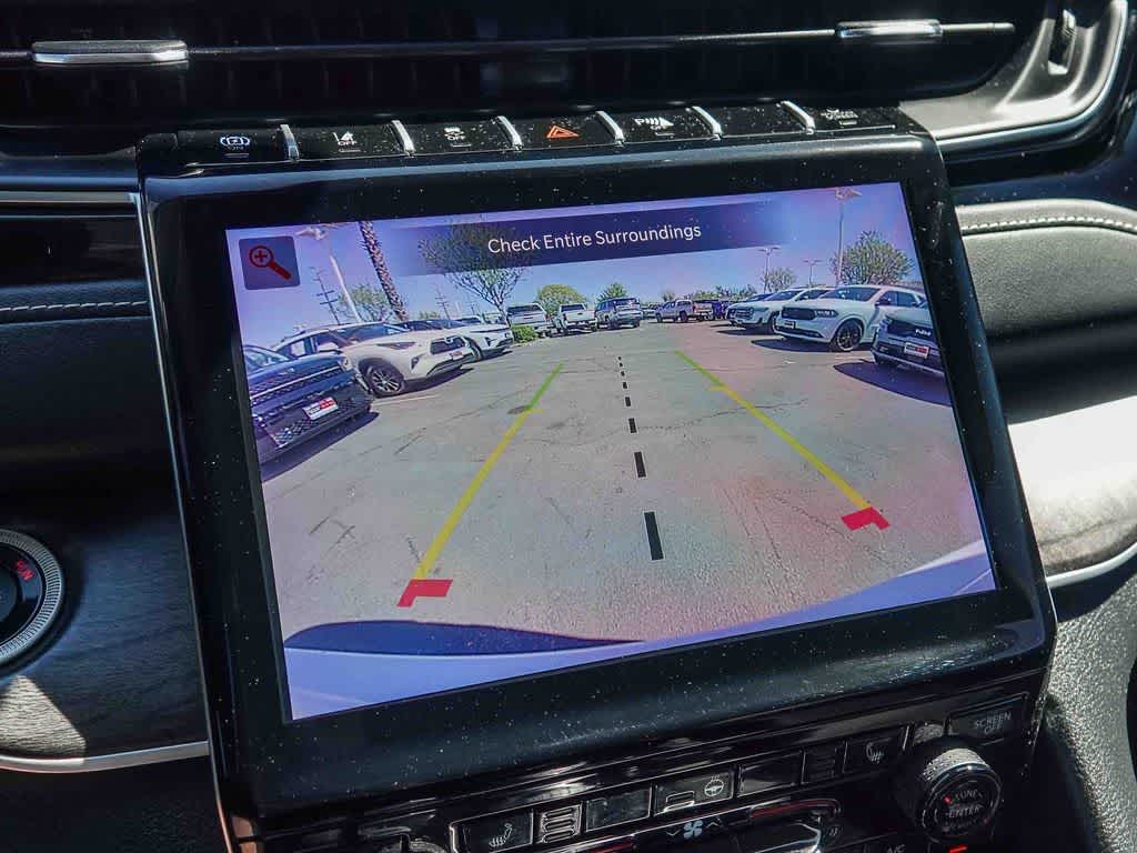 Thumbnail: 2023 Jeep Grand Cherokee - 22