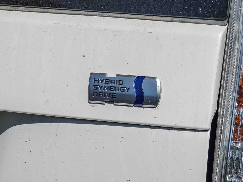 Thumbnail: 2014 Toyota Prius - 14