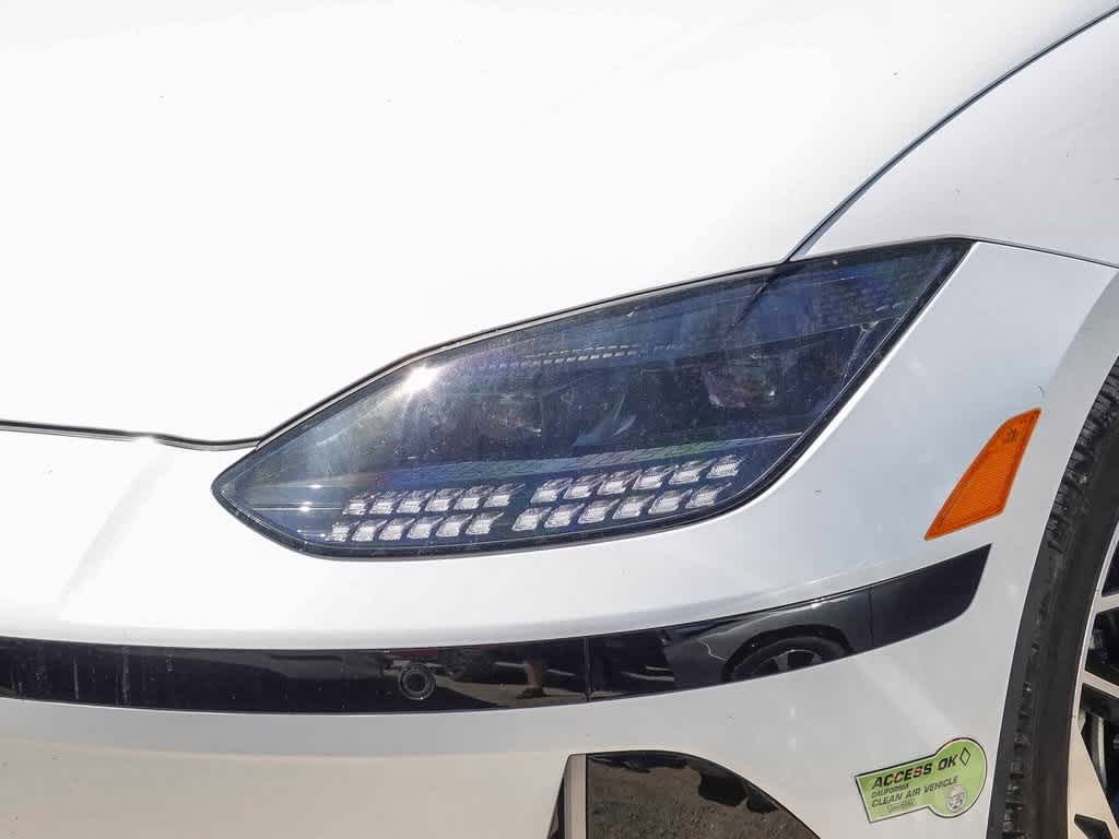 Thumbnail: 2023 Hyundai Ioniq 6 - 2