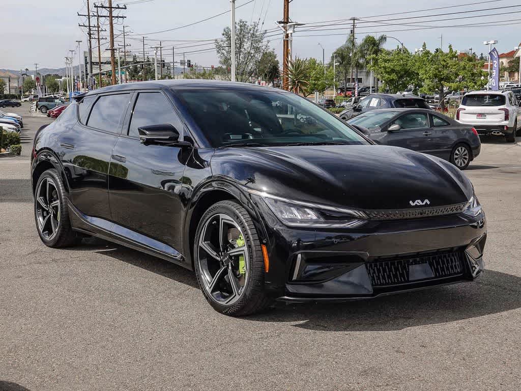 Thumbnail: 2023 Kia EV6 - 3