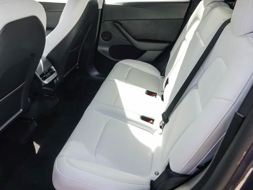 Thumbnail: 2022 Tesla Model Y - 16