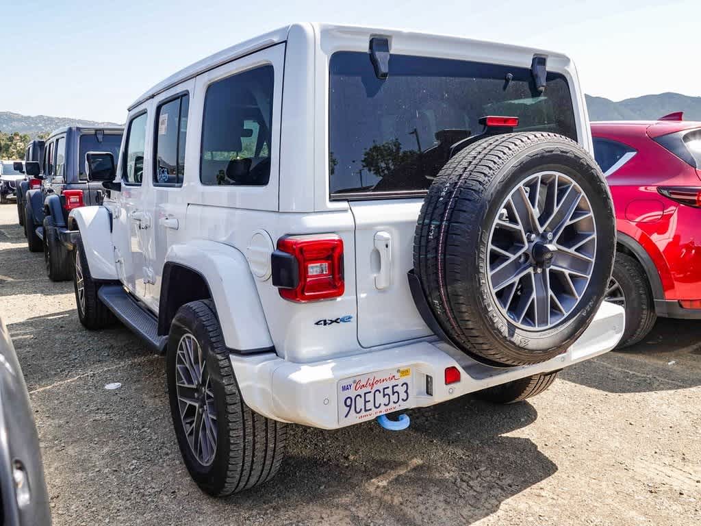 2022 Jeep Wrangler Unlimited Sahara 15