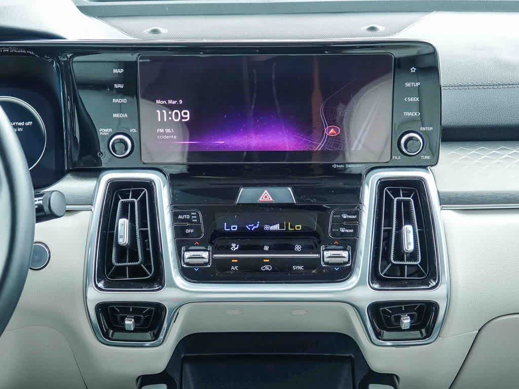 Thumbnail: 2023 Kia Sorento - 12