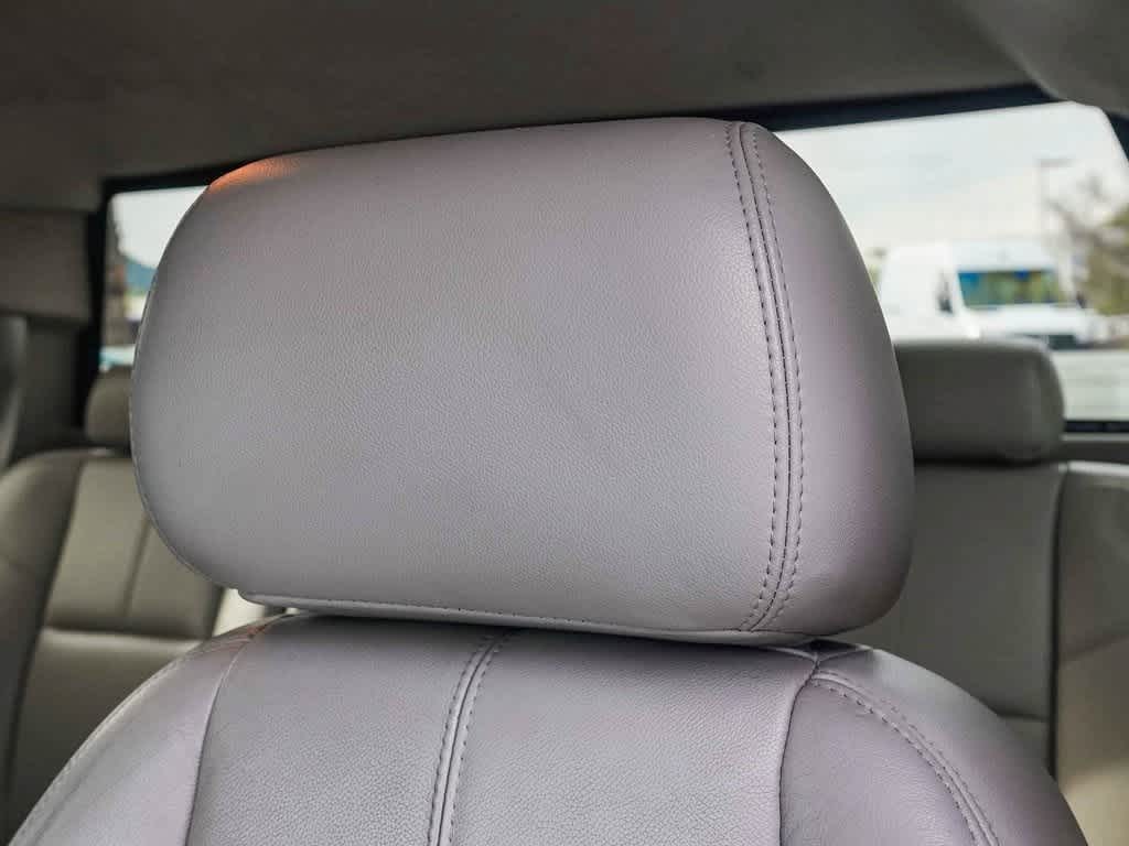 Thumbnail: 2011 Chevrolet Silverado 2500 - 26