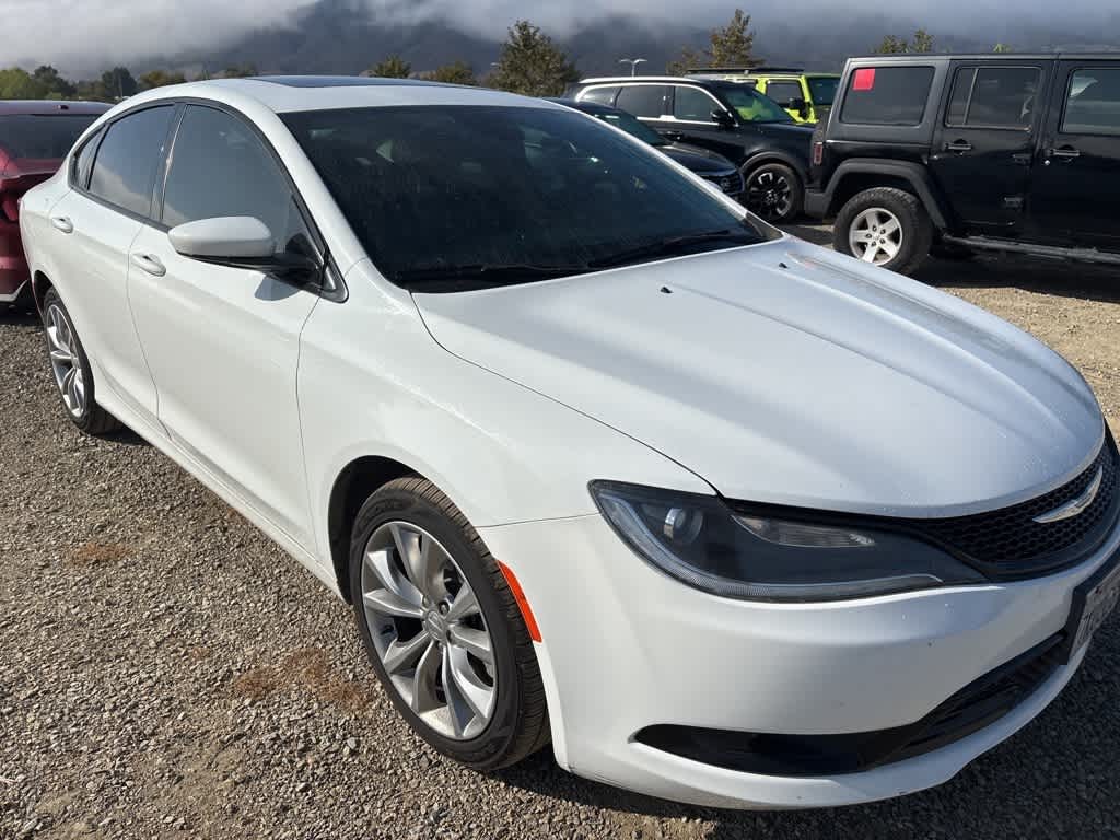 Thumbnail: 2015 Chrysler 200 - 3
