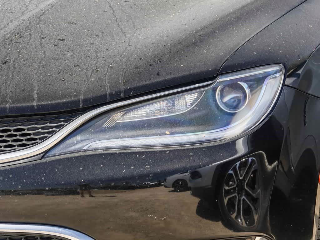 Thumbnail: 2015 Chrysler 200 - 3