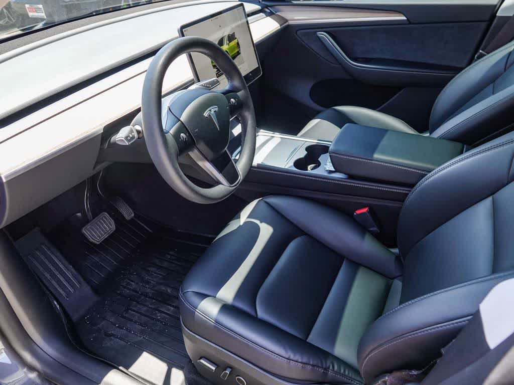 Thumbnail: 2023 Tesla Model Y - 15