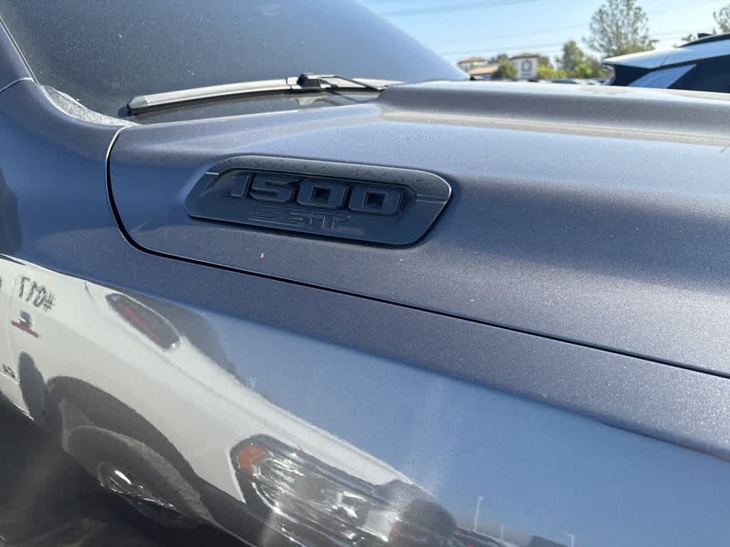 Thumbnail: 2025 RAM 1500 - 6