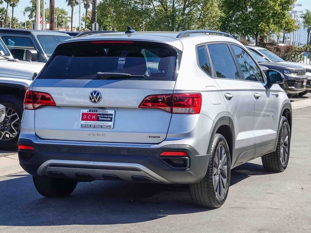 Thumbnail: 2022 Volkswagen Taos - 4