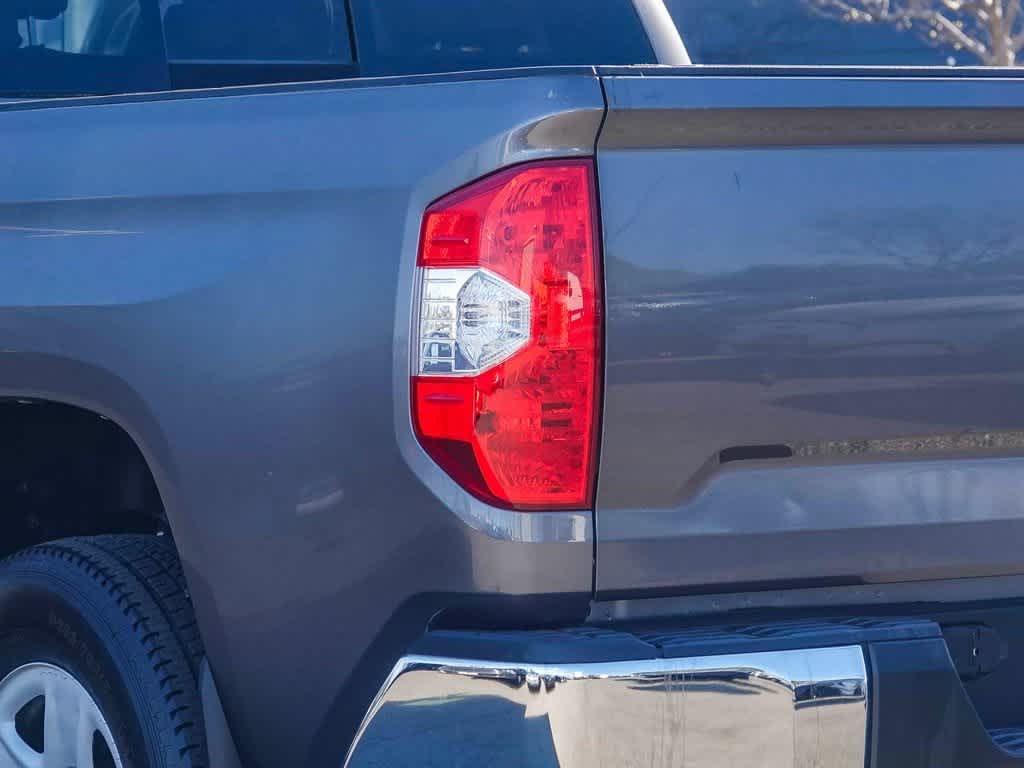 Thumbnail: 2015 Toyota Tundra - 7