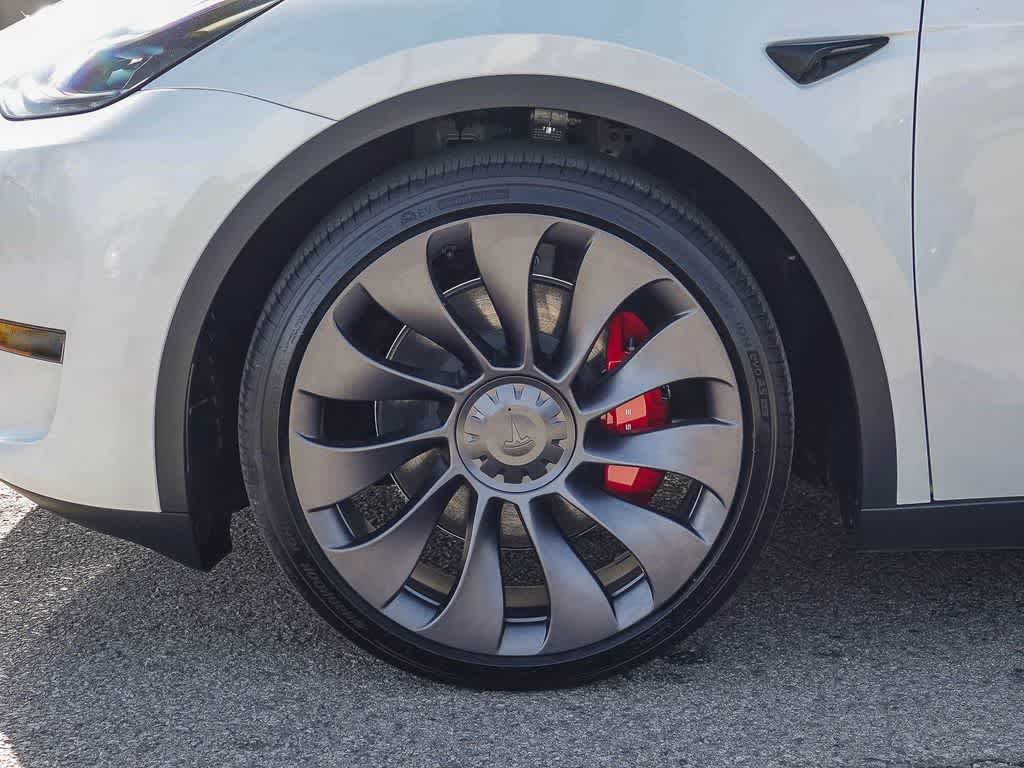 Thumbnail: 2025 Tesla Model Y - 10