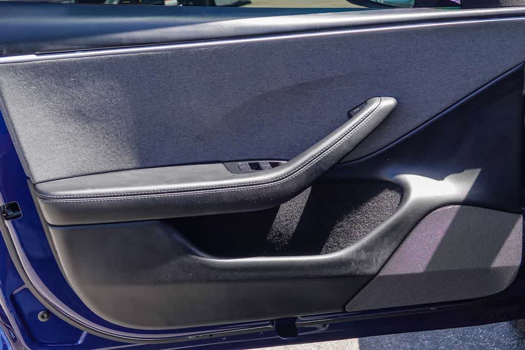 Thumbnail: 2024 Tesla Model 3 - 18