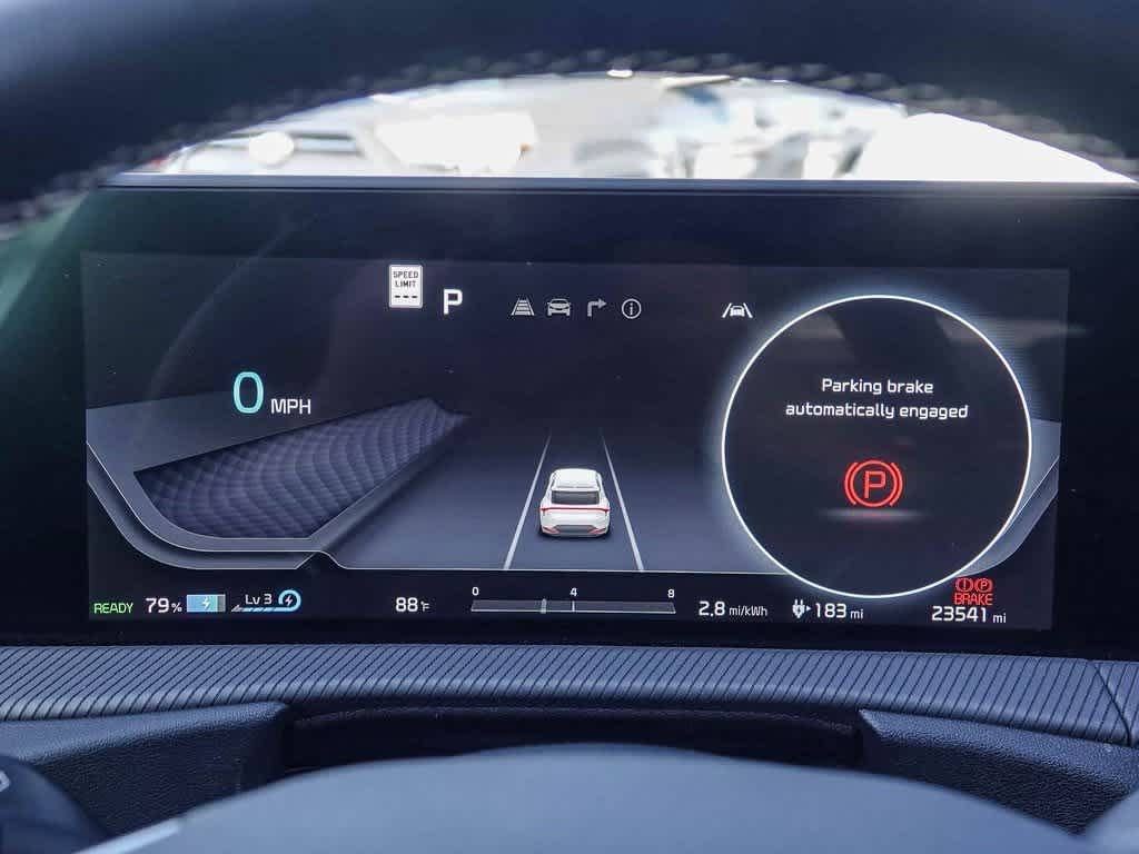 Thumbnail: 2023 Kia EV6 - 23