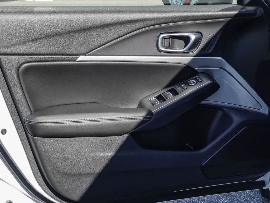 Thumbnail: 2025 Acura Integra - 19