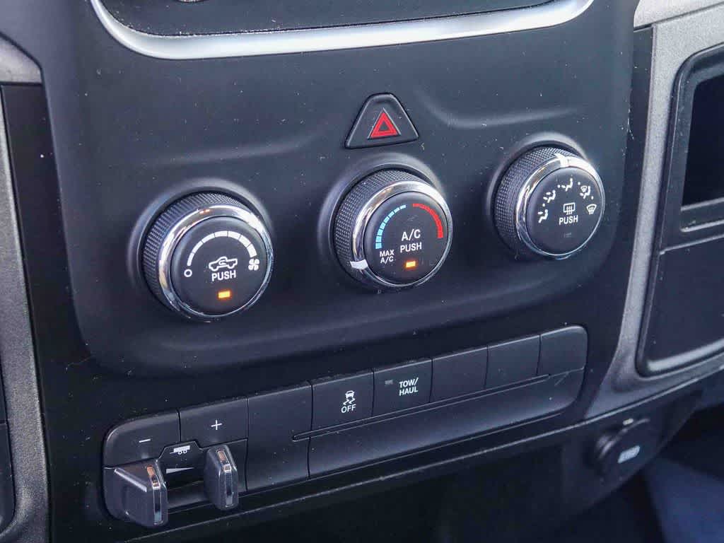 Thumbnail: 2022 RAM 1500 Classic - 21