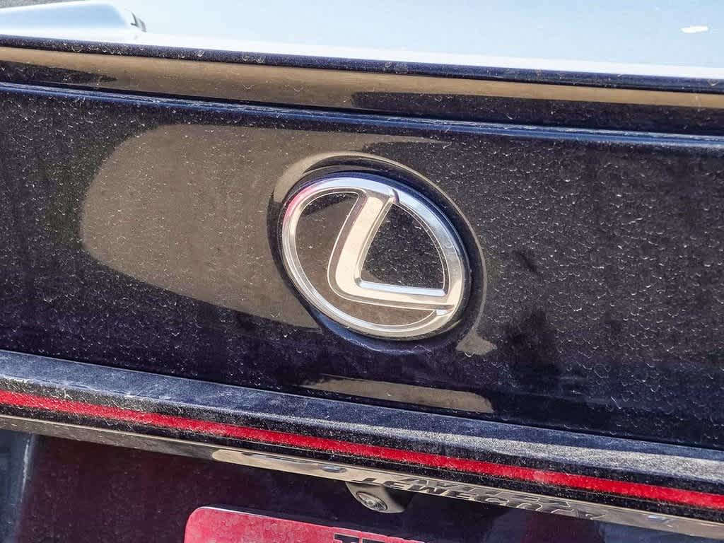 2025 Lexus IS 300 12