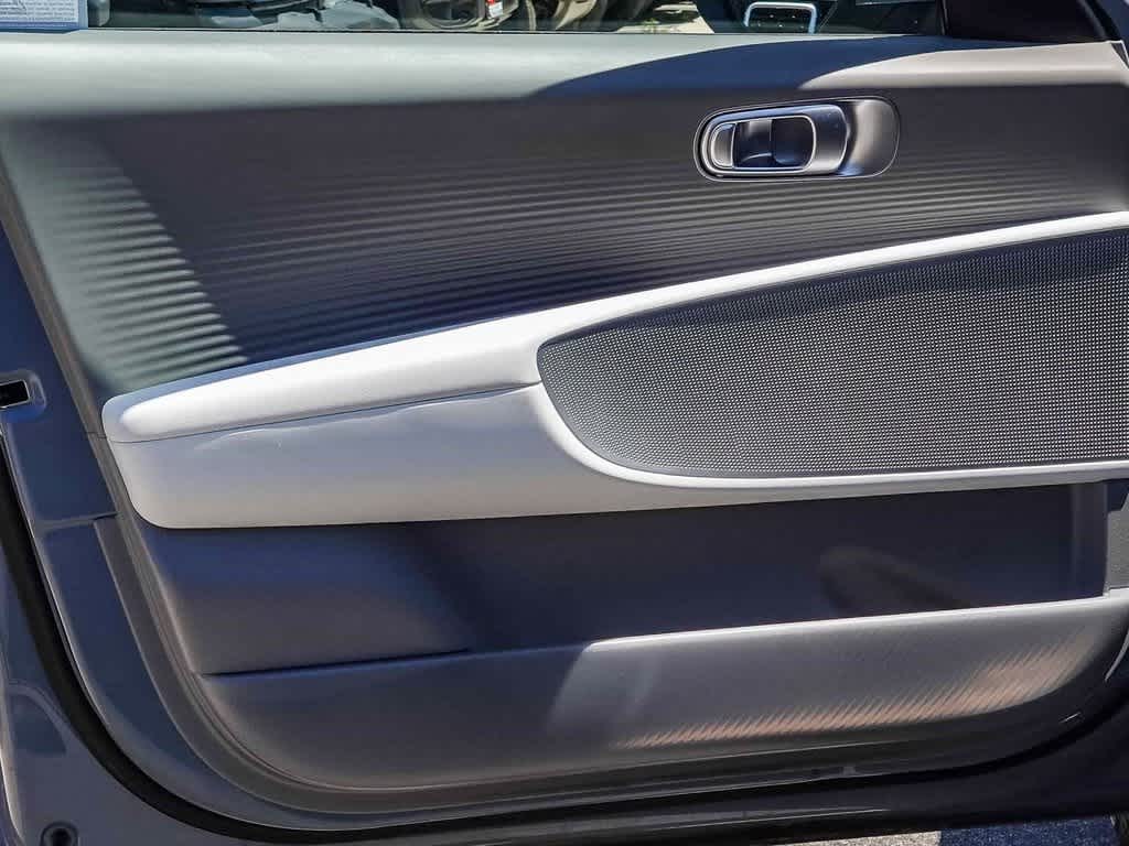 Thumbnail: 2024 Hyundai Ioniq 6 - 18
