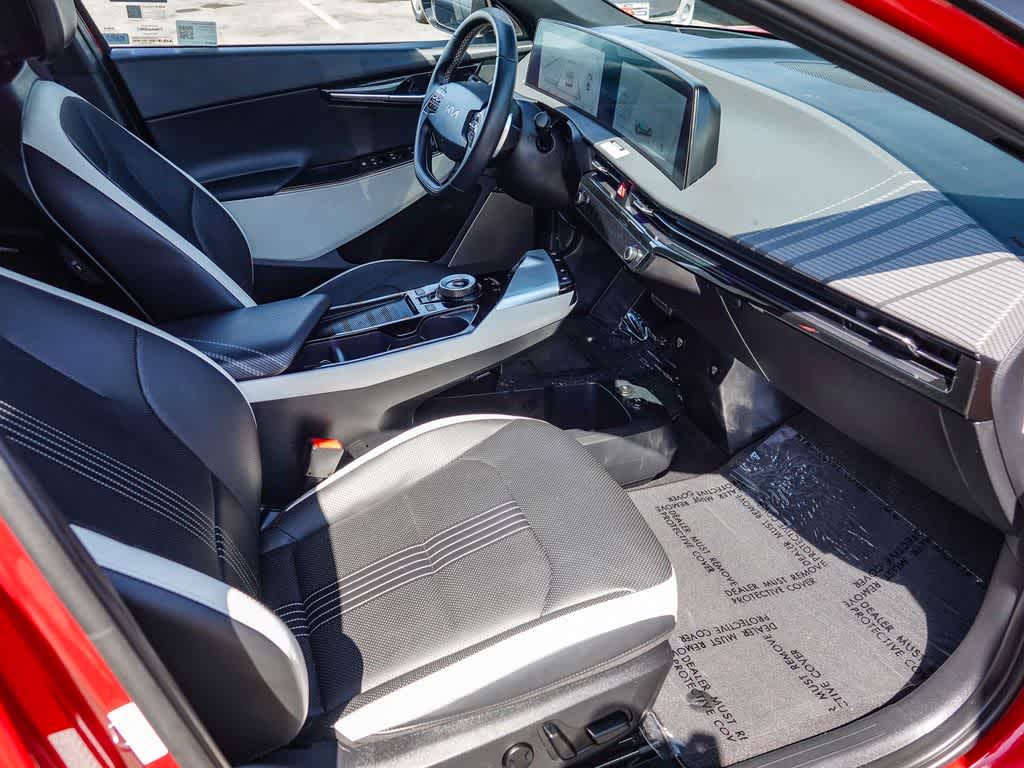 Thumbnail: 2023 Kia EV6 - 15