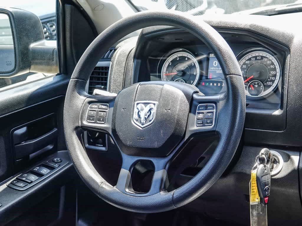 Thumbnail: 2022 RAM 1500 Classic - 14