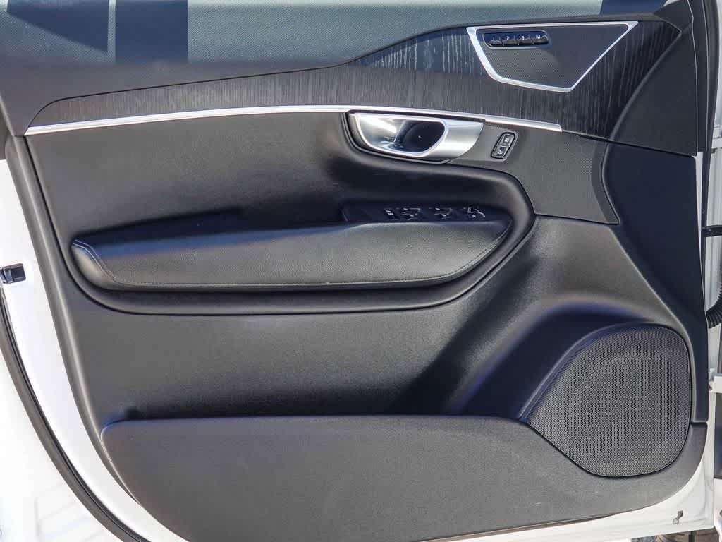 Thumbnail: 2020 Volvo XC90 - 18