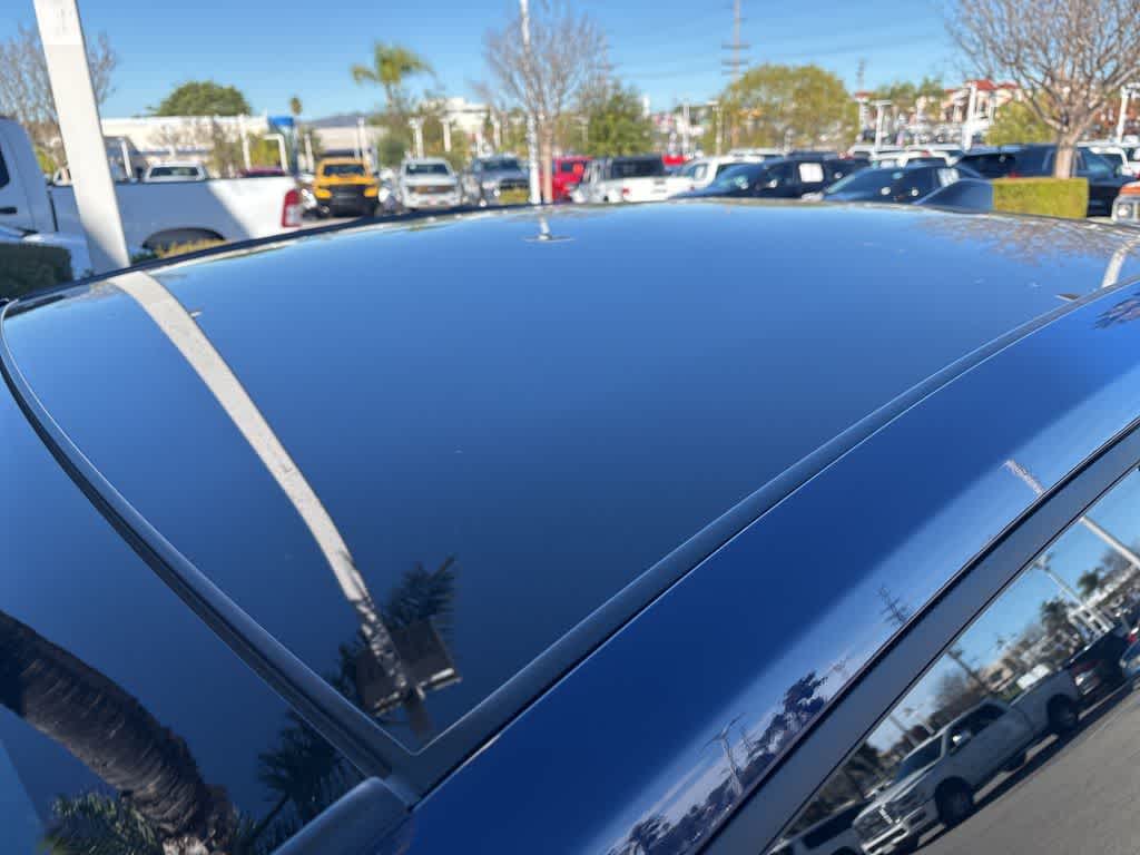 Thumbnail: 2025 Toyota Prius - 4