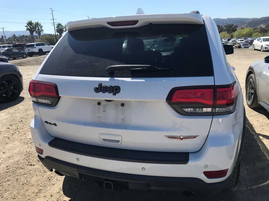 Thumbnail: 2017 Jeep Grand Cherokee - 6