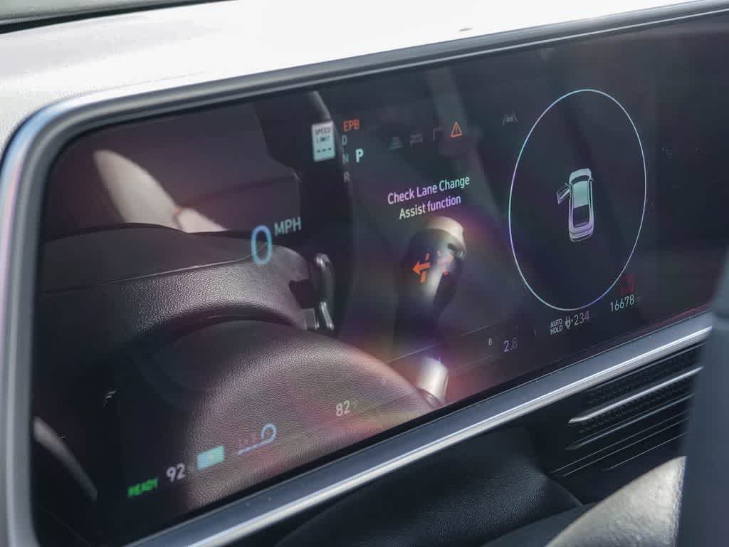 Thumbnail: 2024 Hyundai Ioniq 6 - 24