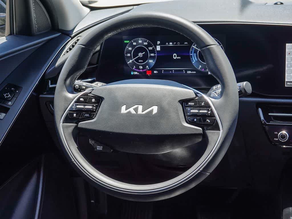 Thumbnail: 2023 Kia Niro - 14