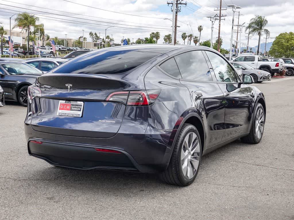Thumbnail: 2024 Tesla Model Y - 3