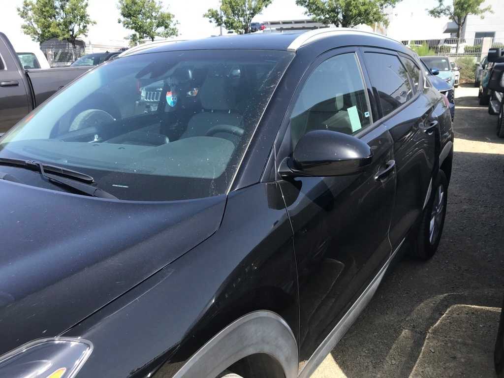 Thumbnail: 2020 Hyundai Tucson - 3