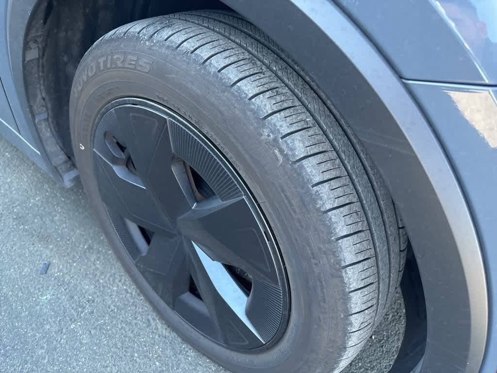 Used 2025 Toyota Prius LE Hatchback