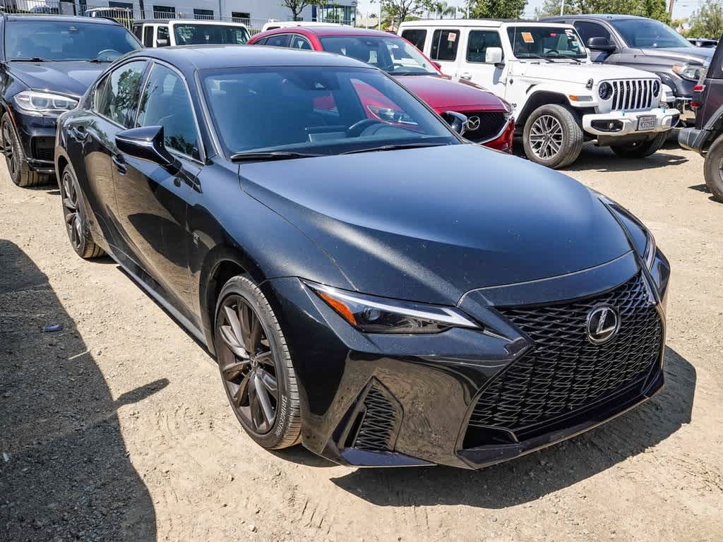 2025 Lexus IS 300 4