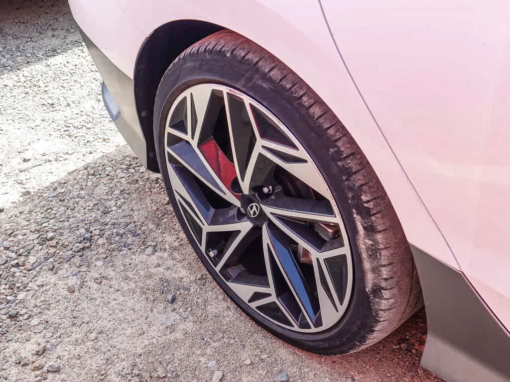 Thumbnail: 2024 Hyundai Ioniq 6 - 9