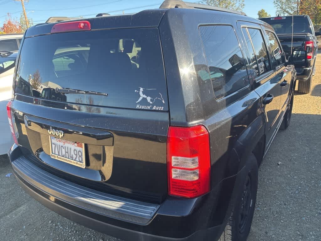 Thumbnail: 2016 Jeep Patriot - 5