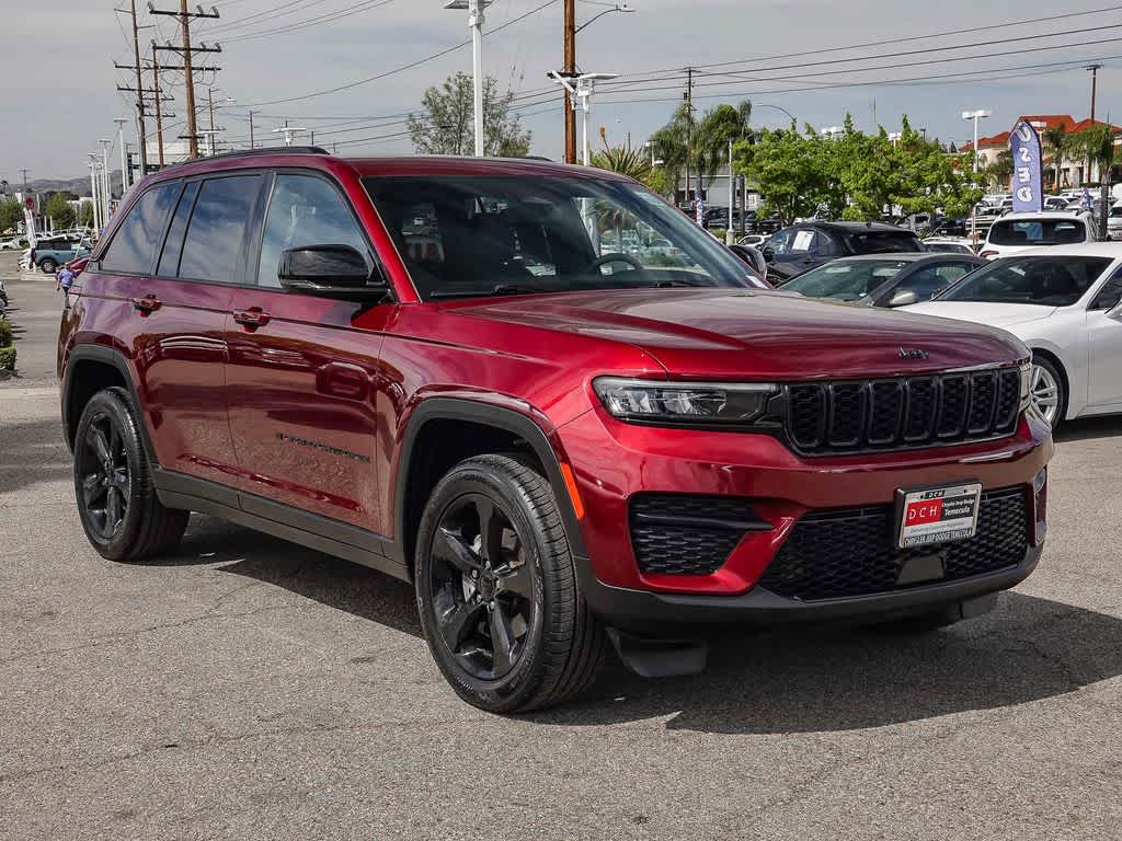 Thumbnail: 2023 Jeep Grand Cherokee - 3